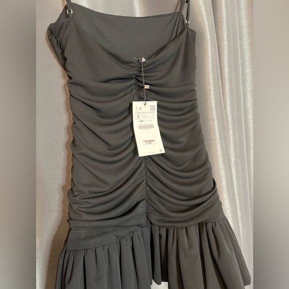 Zara Black Rushed Ruffle Dress BNWT - Picture 7 of 8